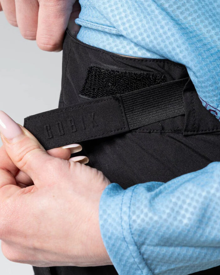 GOBIK Pantalón Corto Mujer Commuter Black - Imagen 5