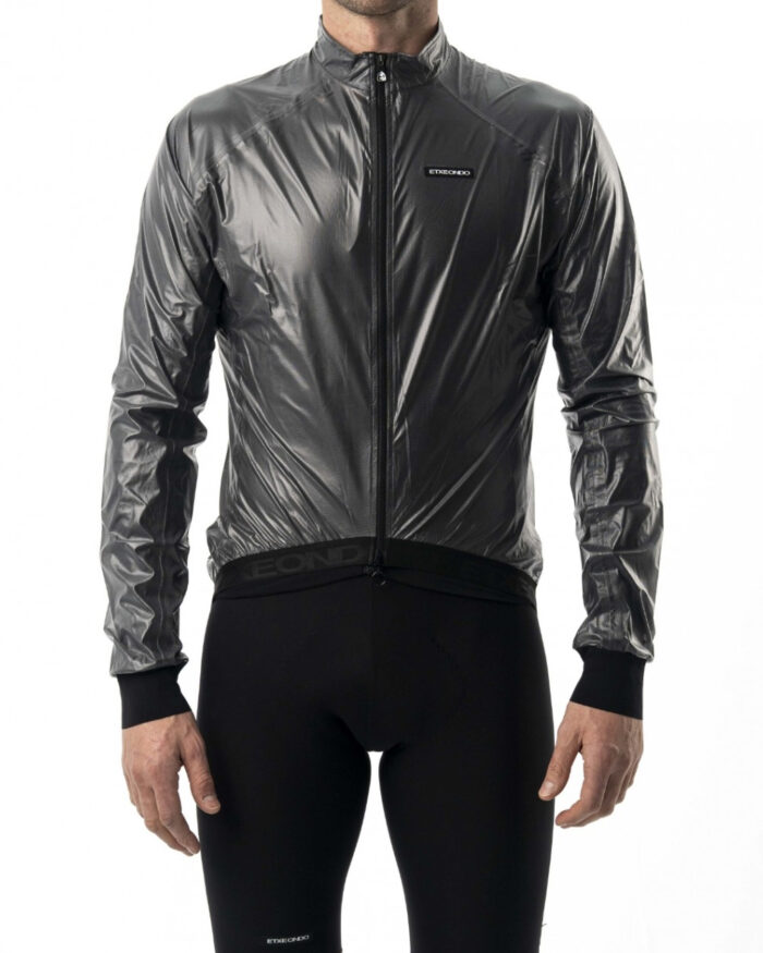 ETXEONDO Capa Cortavientos Hombre Busti negro - Imagen 3