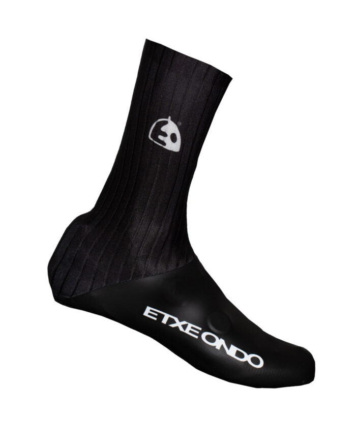 CRONO-NE-1 ETXEONDO Cubrezapatillas Crono negro - Imagen 1
