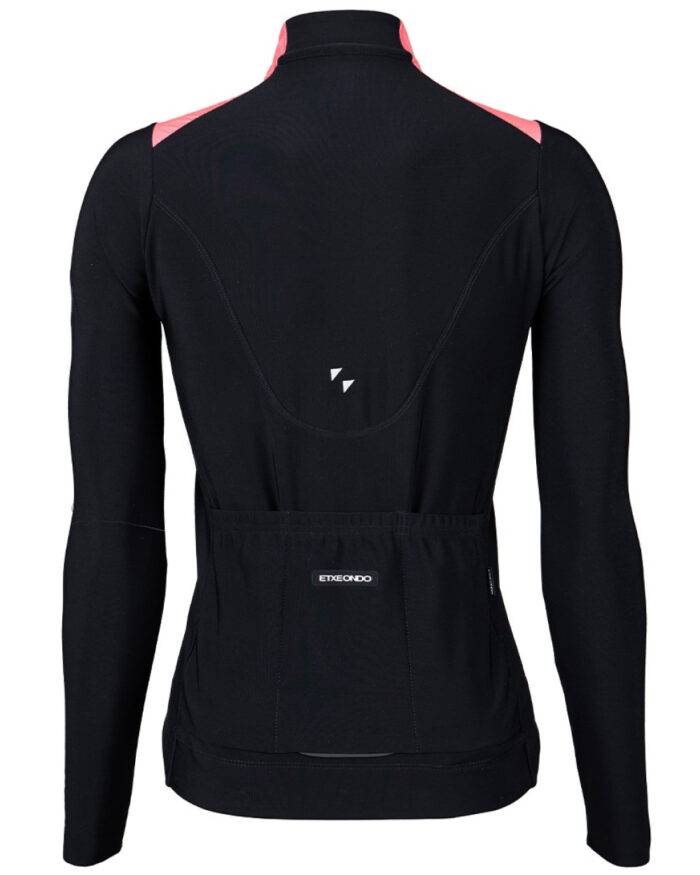 ETXEONDO Chaqueta Mujer Urrun Gore-Tex Windstopper rojo sandía - Imagen 2