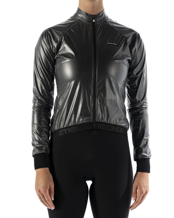 ETXEONDO Capa Cortavientos Mujer Busti negro - Imagen 3