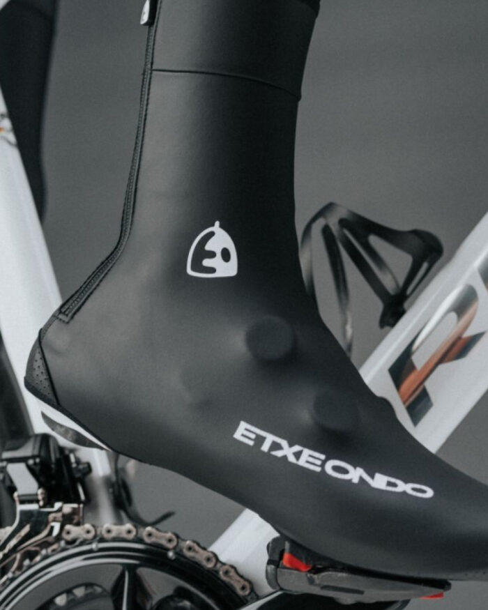 ETXEONDO Cubrezapatillas Goma negro - Imagen 2