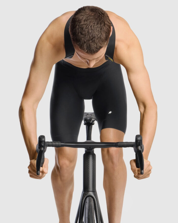 ASSOS Culotte Corto Térmico Hombre Equipe R S11 Black Series - Imagen 4