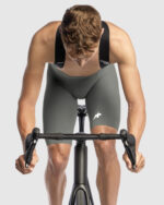 ASSOS Culotte Corto Hombre Equipe R S11 Edge Green - Imagen 4