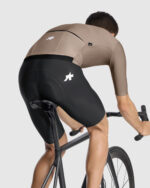 ASSOS Maillot Manga Corta Hombre Equipe R S11 Terra Sand - Imagen 4