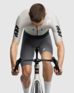 ASSOS Maillot Manga Corta Hombre Equipe RS Something To Say Almond Milk - Imagen 3