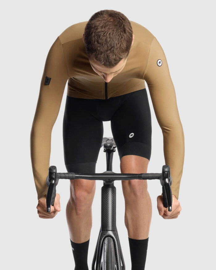 ASSOS Maillot Manga Larga Hombre Mille GT Spring Fall C2 Bronze Ash - Imagen 3