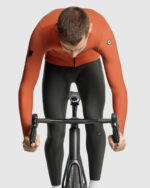 ASSOS Maillot Manga Larga Hombre Mille GT Spring Fall C2 Rusty Brown - Imagen 3
