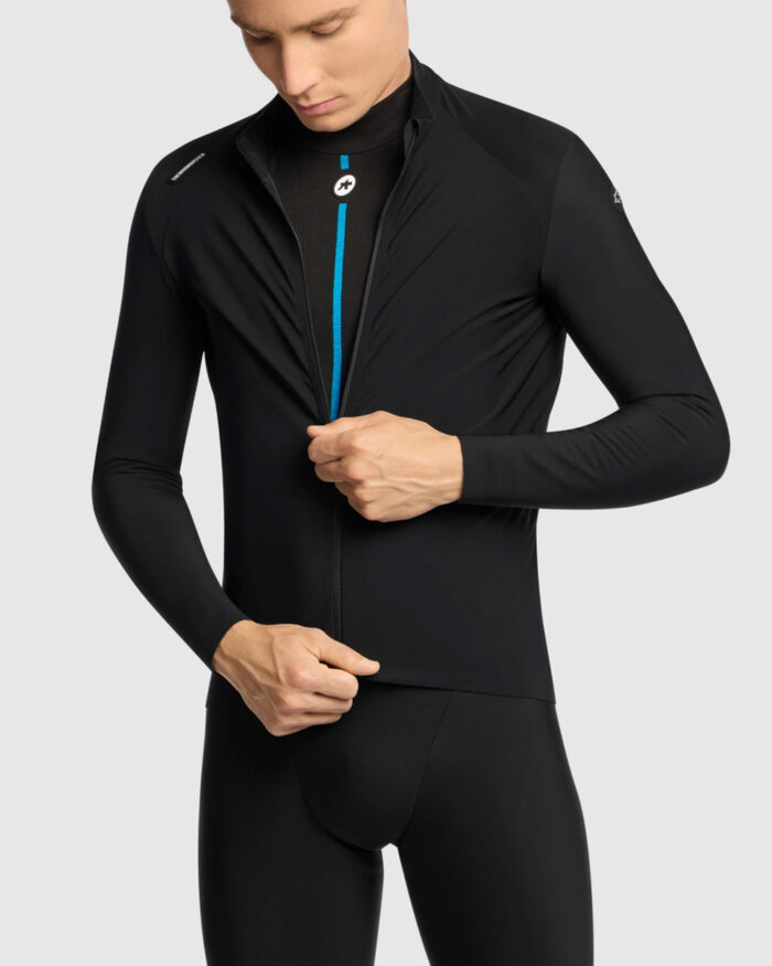 ASSOS Chaqueta Fina Hombre Endurance Thermobooster Black Series - Imagen 4