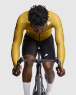 ASSOS Maillot Manga Larga Hombre Mille GT S11 EVO Golden Yellow - Imagen 3