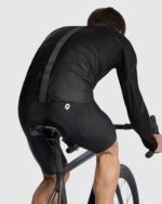 ASSOS Chaqueta Impermeable Hombre Mille GTS Wasserschnauze S11 Black Series - Imagen 4