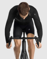 ASSOS Chaqueta Cortavientos Hombre Mille GT S11 Black Series - Imagen 3