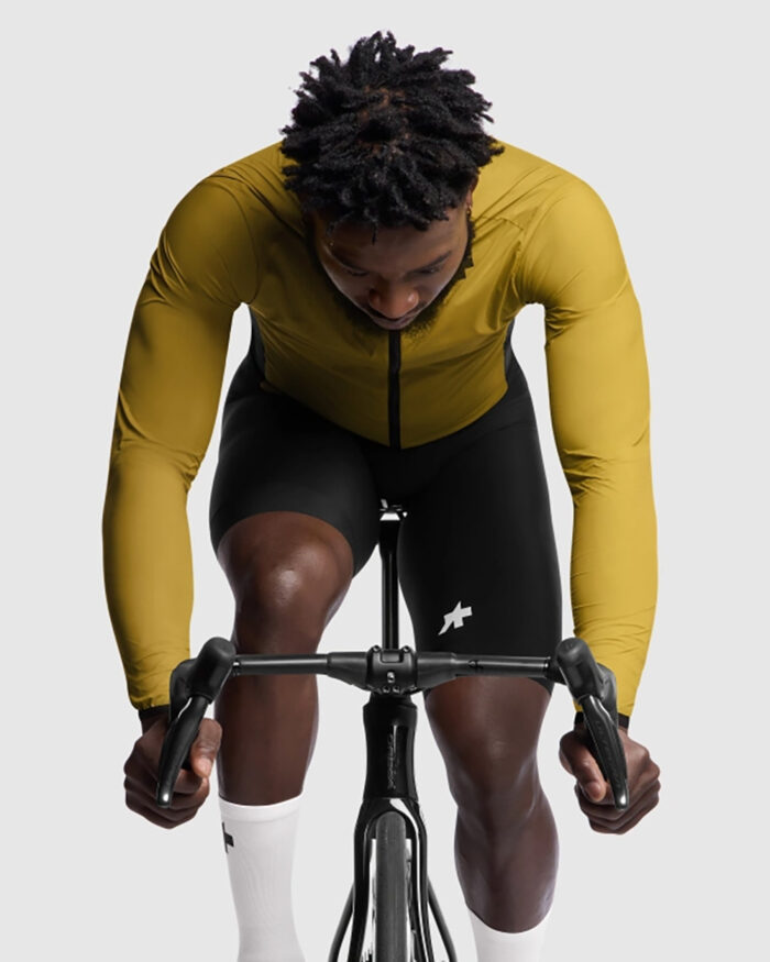 ASSOS Chaqueta Cortavientos Hombre Mille GT S11 Golden Yellow - Imagen 3