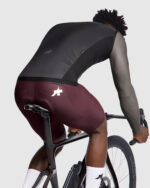 ASSOS Chaleco Hombre Mille GT Black Series - Imagen 4