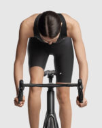 ASSOS Culotte Corto Mujer Dyora R Spring Fall S11 Black Series - Imagen 3