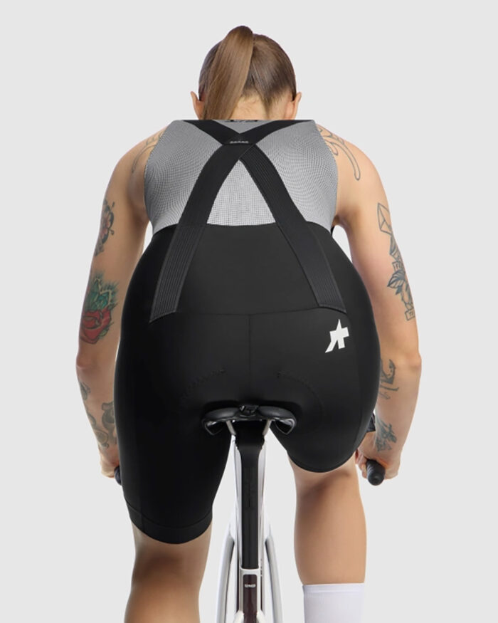 ASSOS Culotte Corto Mujer Uma GT S11 Black Series - Imagen 4