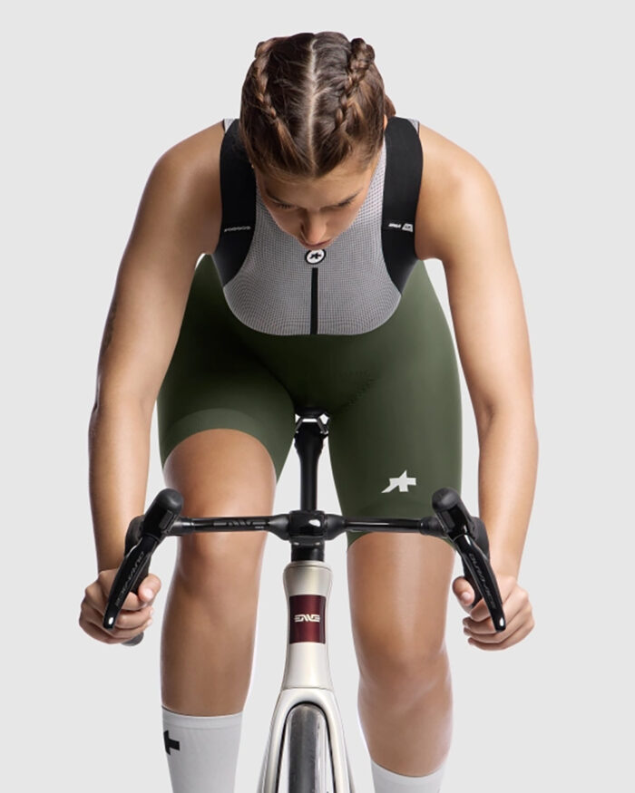 ASSOS Culotte Corto Mujer Uma GT S11 Moss Green - Imagen 3