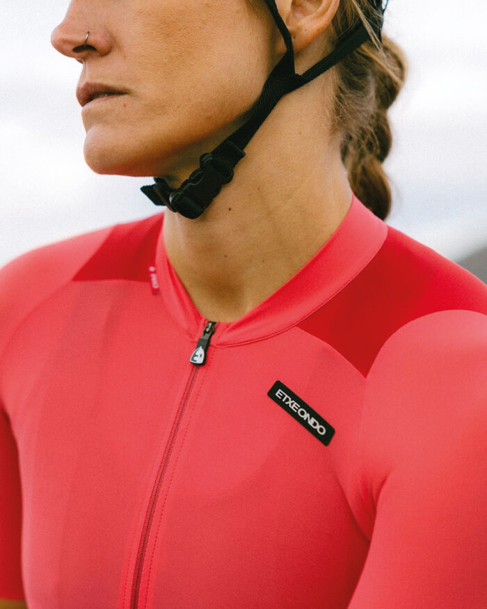 ETXEONDO Maillot Manga Corta Mujer Alda 110 coral / rojo - Imagen 3