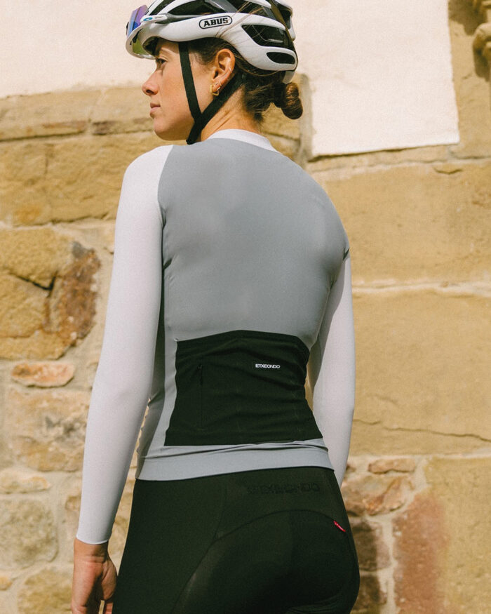 ETXEONDO Maillot Manga Larga Mujer Alda gris nube / gris piedra - Imagen 4