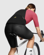 ASSOS Maillot Manga Corta Mujer Uma GTV S11 Deadly Berry - Imagen 4