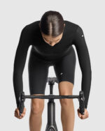 ASSOS Maillot Manga Larga Mujer Dyora R Spring Fall S11 Black Series - Imagen 3