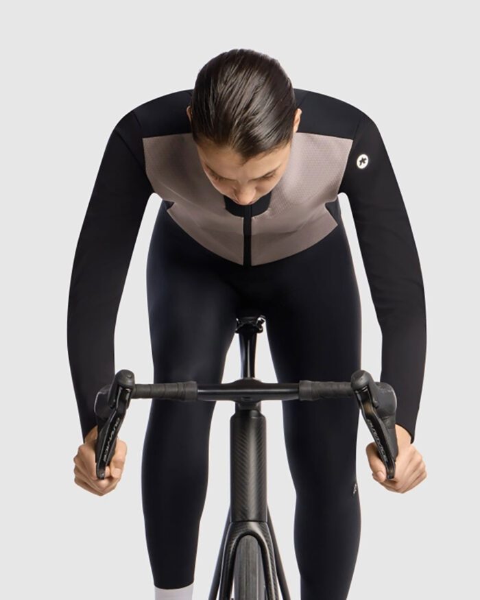 ASSOS Chaqueta Mujer Uma GT Hashoogi Winter S11 Dune Sand - Imagen 3