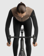 ASSOS Chaqueta Mujer Uma GTV Spring Fall S11 Terra Sand - Imagen 3