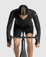 ASSOS Chubasquero Mujer Uma GTV Wasserschnauze S11 Black Series - Imagen 3