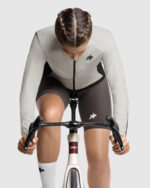 ASSOS Cortavientos Mujer Uma GT Wind S11 Almond Green - Imagen 3