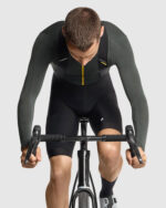 ASSOS Culotte Corto Hombre Tactica Spring Fall T5 Black Series - Imagen 3
