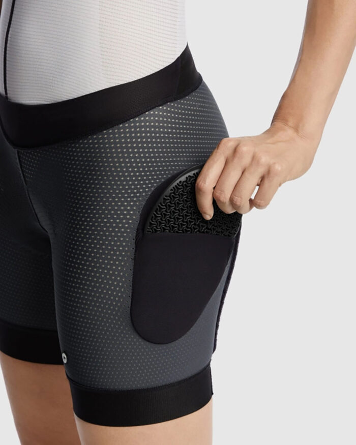 ASSOS Culotte Corto Mujer Tactica Liner Shorts HP T3 Torpedo Grey - Imagen 5