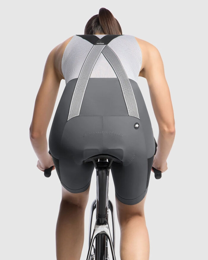 ASSOS Culotte Corto Mujer Tactica Kieskafer T5 Robust Grey - Imagen 4