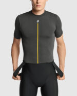 ASSOS Camiseta Térmica Manga Corta Hombre Spring Fall 2/3 P1 Anthracite Grey - Imagen 3