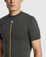 ASSOS Camiseta Térmica Manga Corta Hombre Spring Fall 2/3 P1 Anthracite Grey - Imagen 5